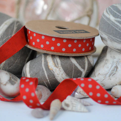 Dotted red ribbon